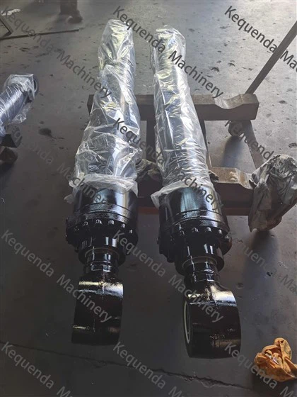 SY550 BUCKET CYLINDER